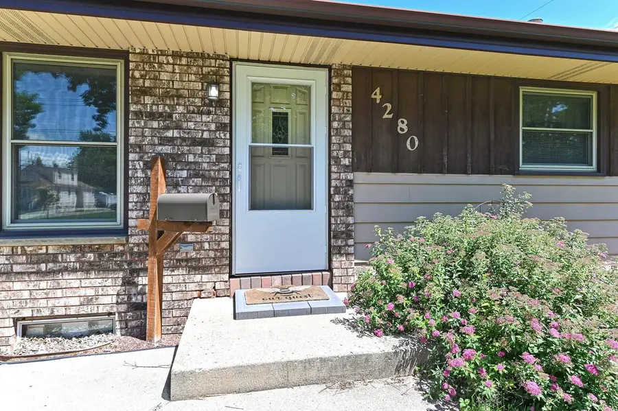 4280 S Pennsylvania AVENUE, Saint Francis, WI 53235 - #3