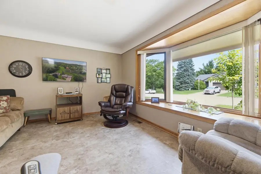413 Orchard View DRIVE, La Crescent, MN 55947 - #2