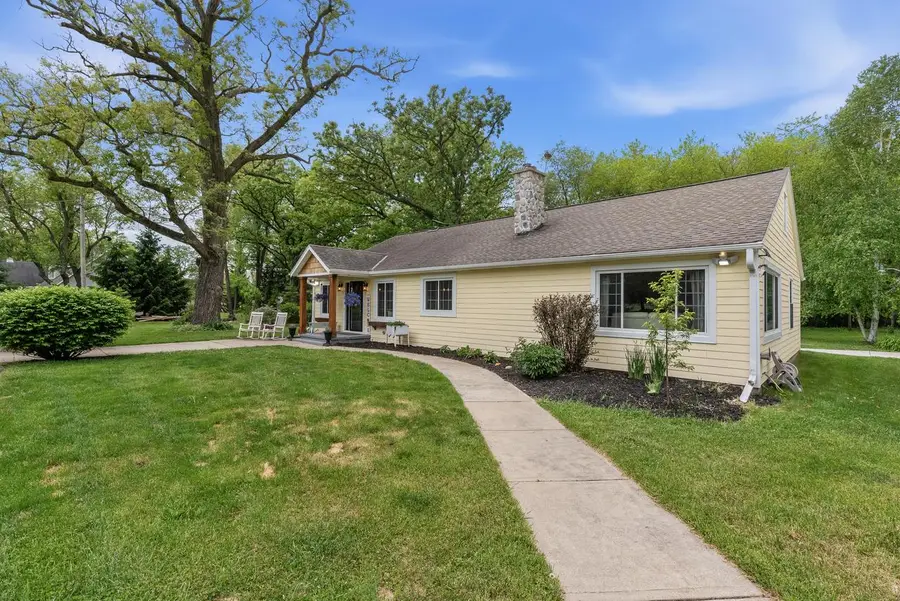 W377S5229 Pretty Lake ROAD, Dousman, WI 53118 - #2