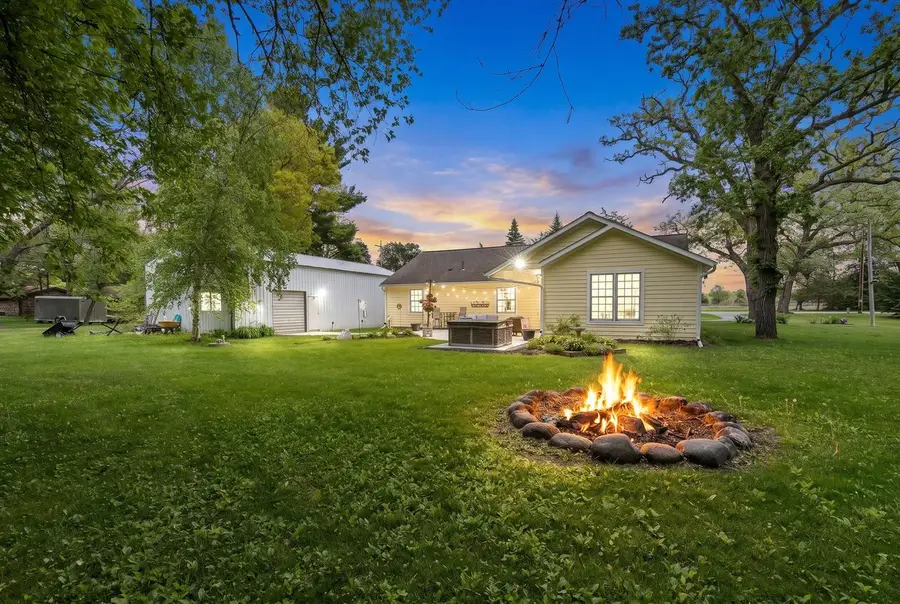 W377S5229 Pretty Lake ROAD, Dousman, WI 53118 - #3
