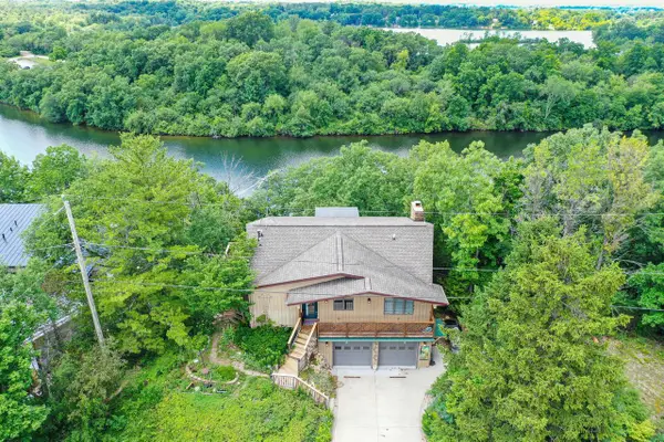 N7693 Ridge ROAD, Whitewater, WI 53190