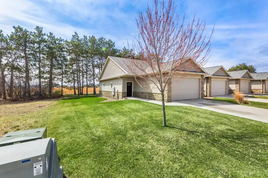 1800 Prairie PLACE #4, Holmen, WI 54636 - #2