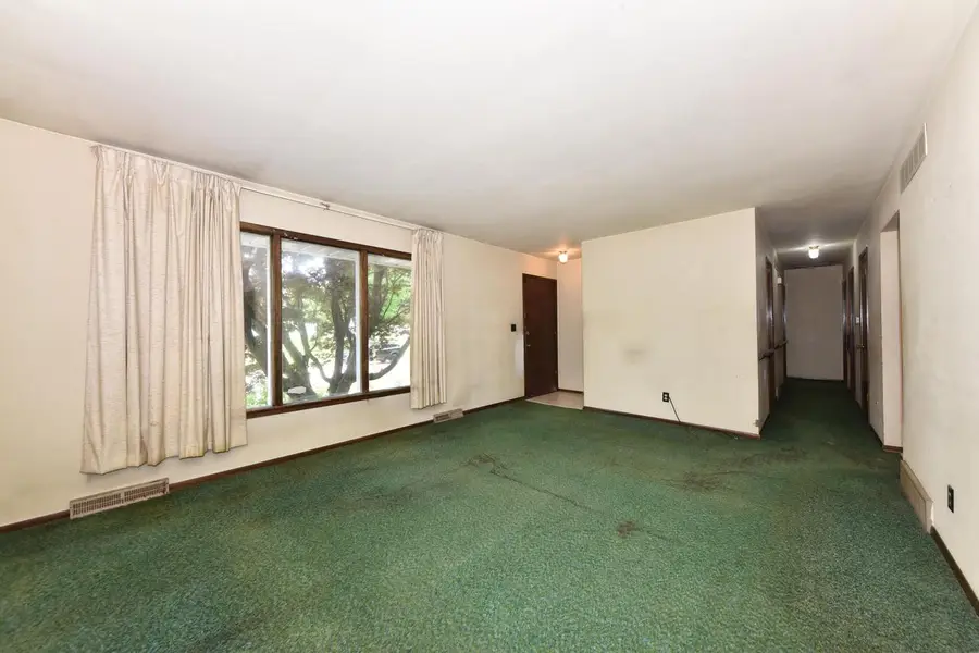 8615 W Petersik STREET, Milwaukee, WI 53224 - #2