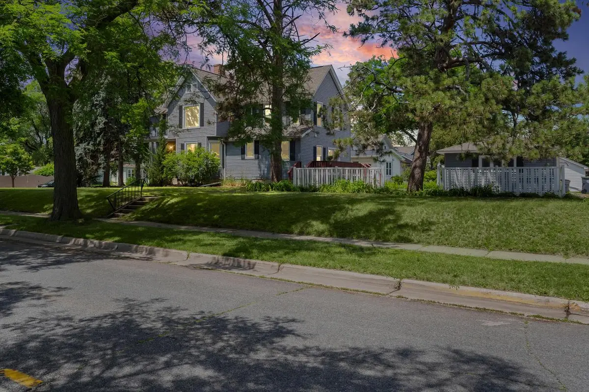 2005 State STREET, La Crosse, WI 54601 - #1