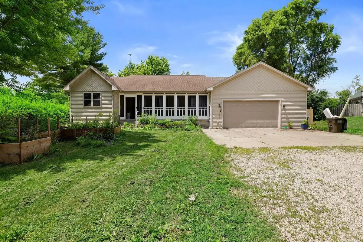 N6515 Aspen ROAD, Elkhorn, WI 53121 - #1