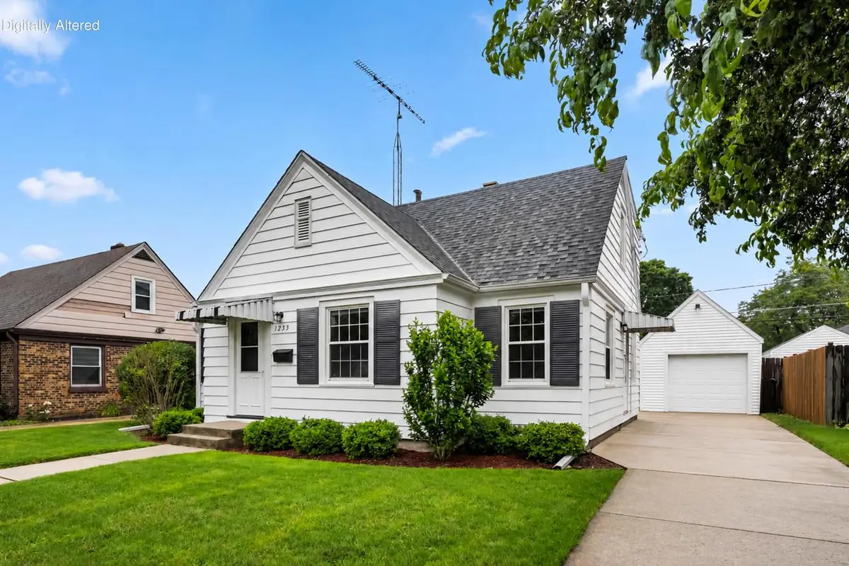 1233 Kingston AVENUE, Racine, WI 53402 - #1