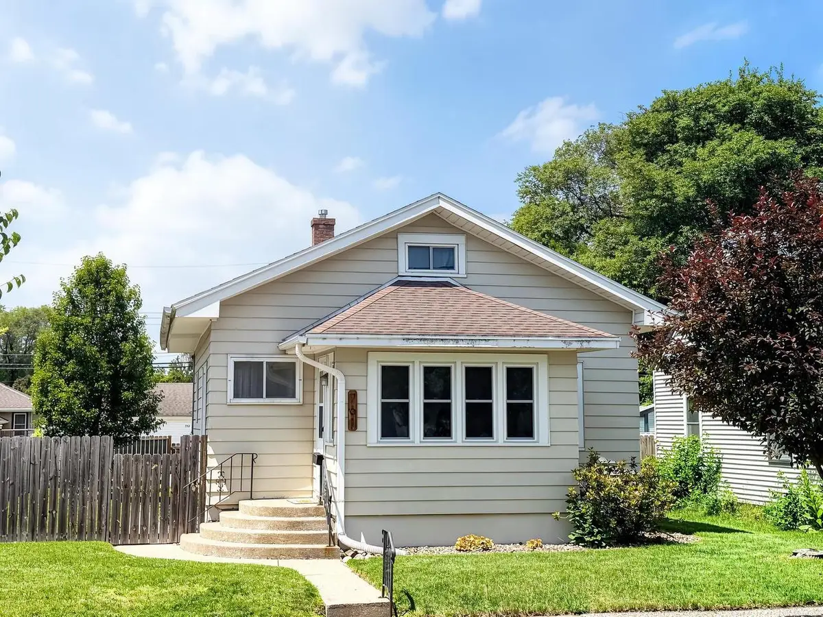 761 24th STREET N, La Crosse, WI 54601 - #1