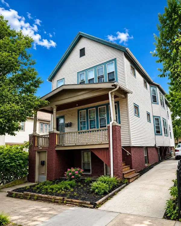 1650 N Arlington PLACE, Milwaukee, WI 53202