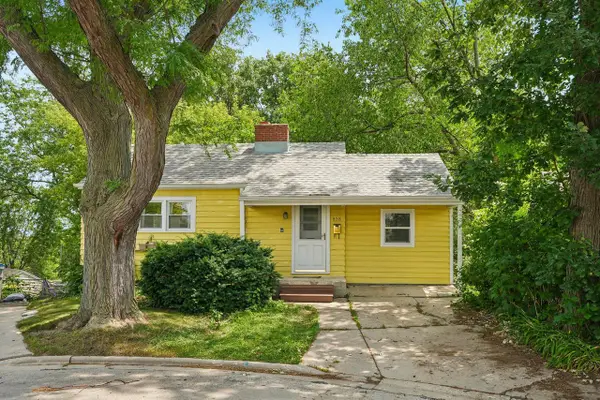 838 N 54th STREET, Milwaukee, WI 53208