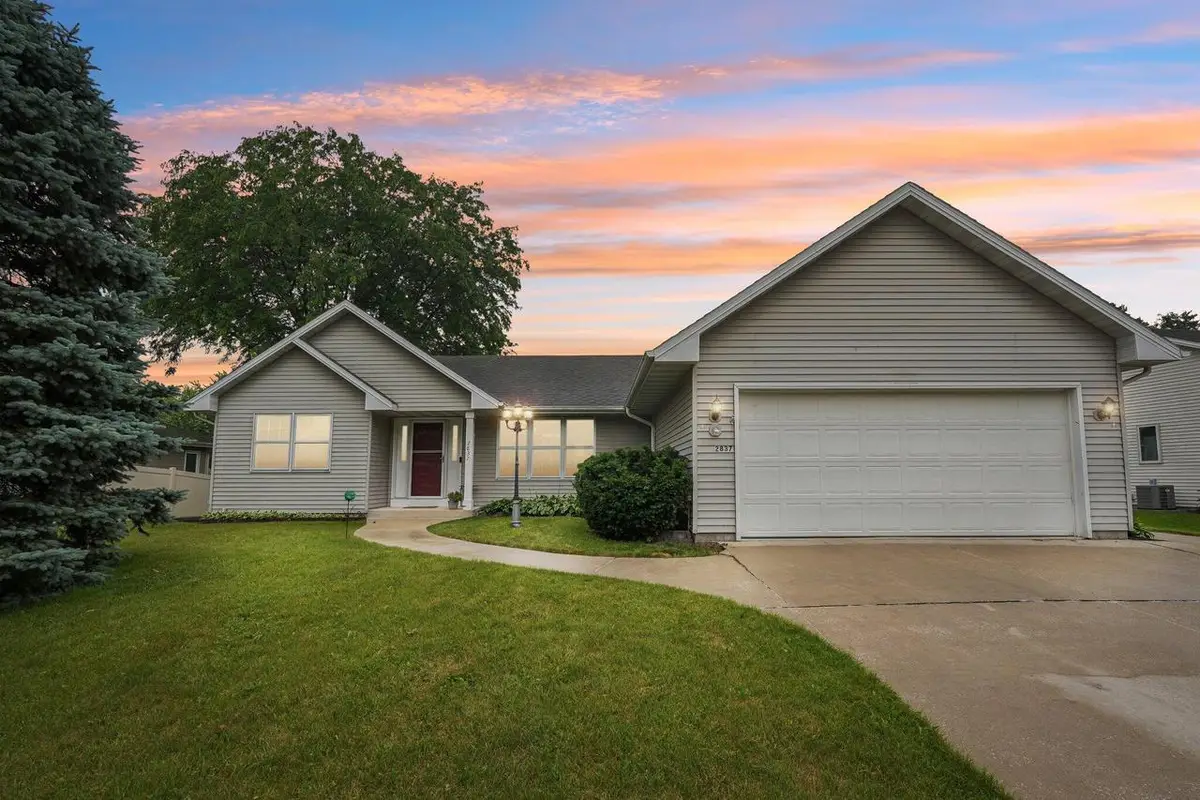 2837 Willard LANE, Waukesha, WI 53188 - #1