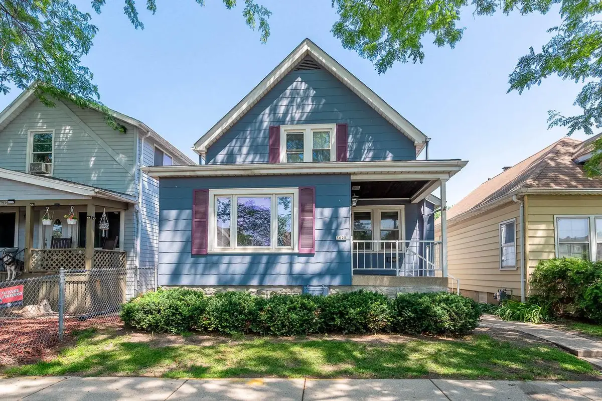 3628 W Becher STREET, Milwaukee, WI 53215 - #1