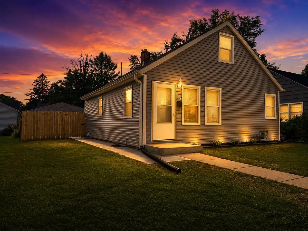 5261 N 46th STREET, Milwaukee, WI 53218 - #1