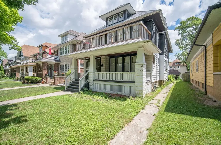 2808 N 48th STREET #2810, Milwaukee, WI 53210 - #2