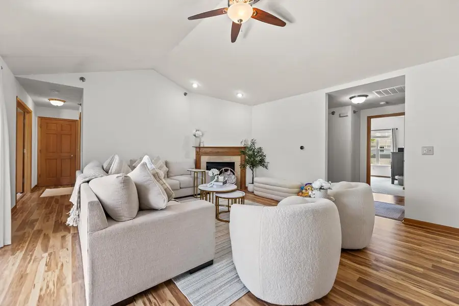 12155 W Virginia CIRCLE #7, Franklin, WI 53132 - #2
