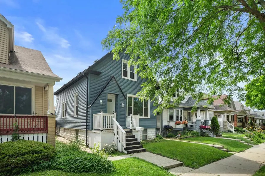 3275 S 15th STREET, Milwaukee, WI 53215 - #2