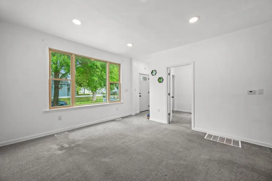 3275 S 15th STREET, Milwaukee, WI 53215 - #3