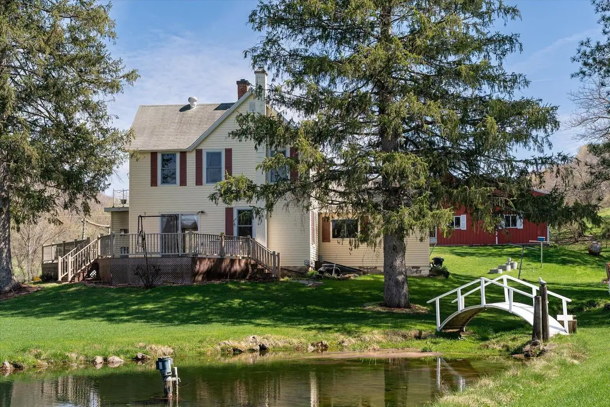 S921 Sveum Ridge ROAD, Coon Valley, WI 54623 - #1