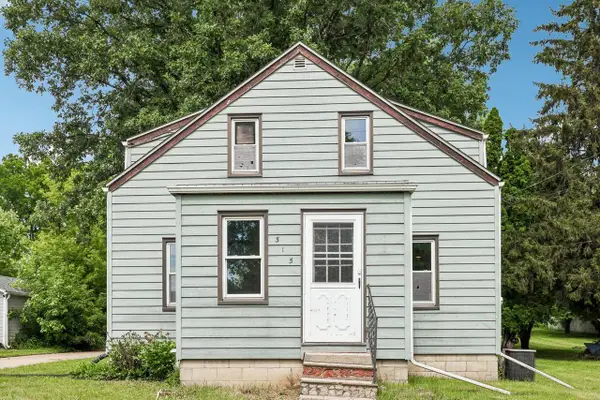 315 E Water STREET, Watertown, WI 53094