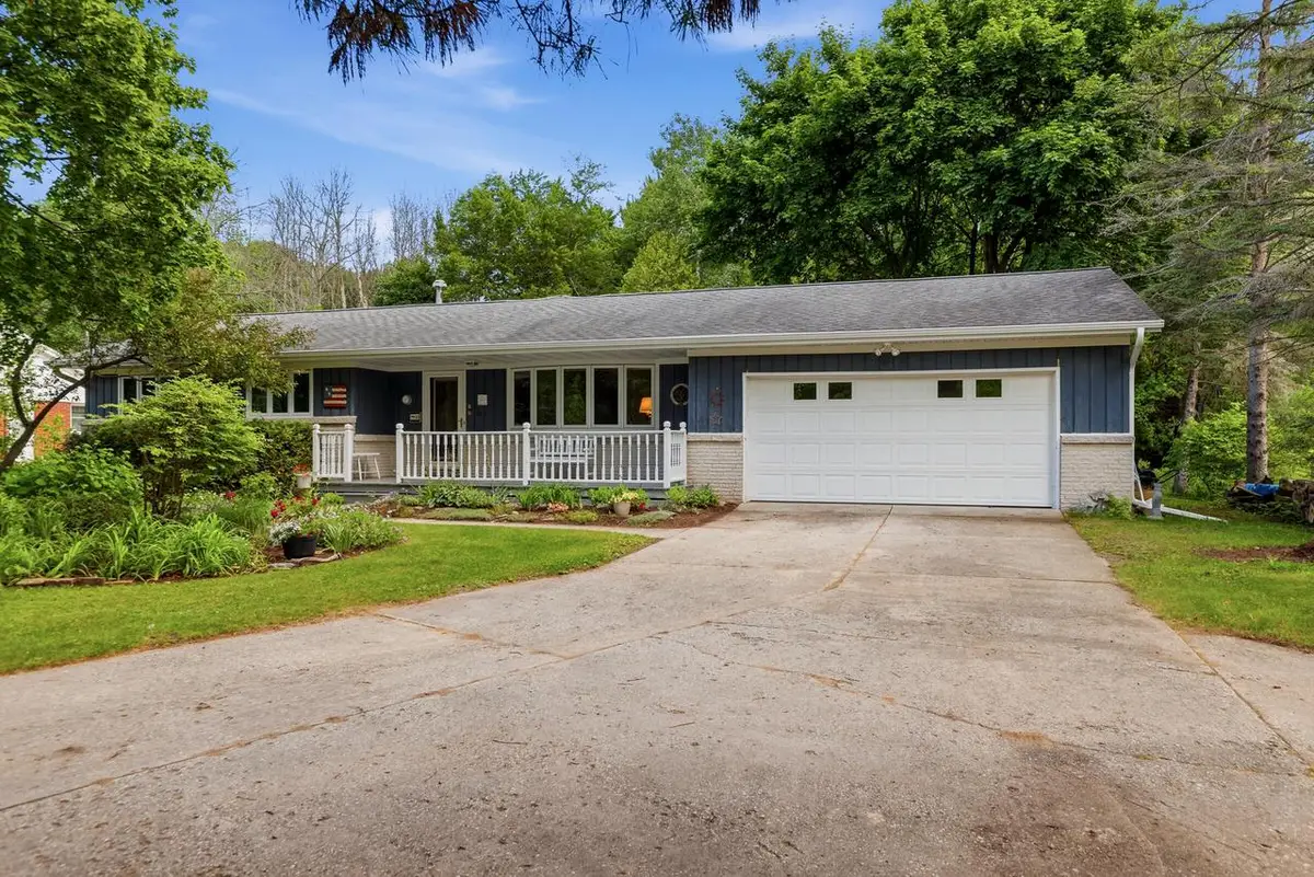 7423 Maple LANE, Two Rivers, WI 54241 - #1