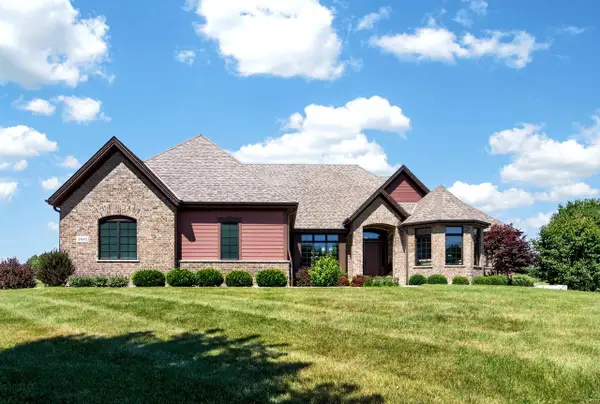 9860 Stonegate ROAD, Cedarburg, WI 53012