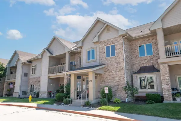 1405 Gabriel DRIVE #108, Waukesha, WI 53188