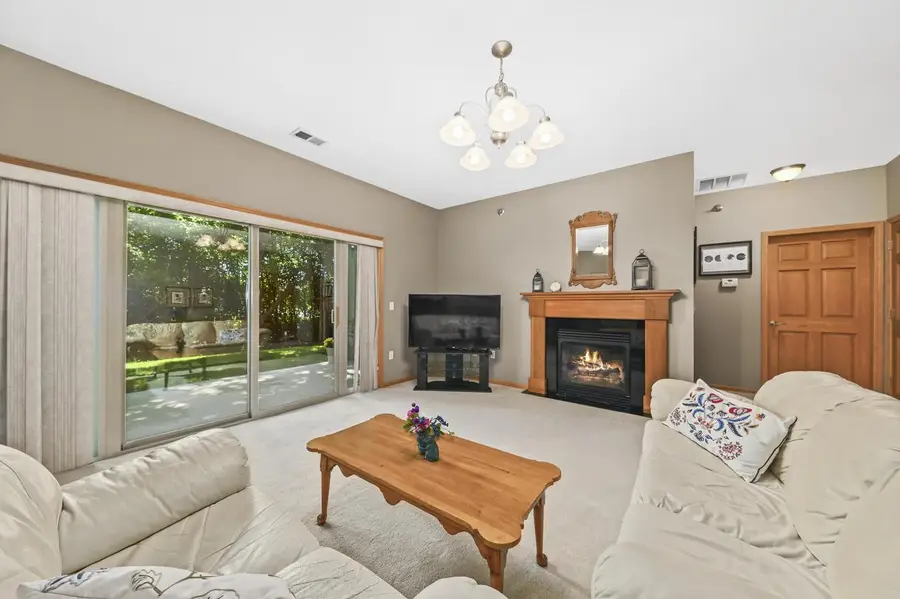 1405 Gabriel DRIVE #108, Waukesha, WI 53188 - #2