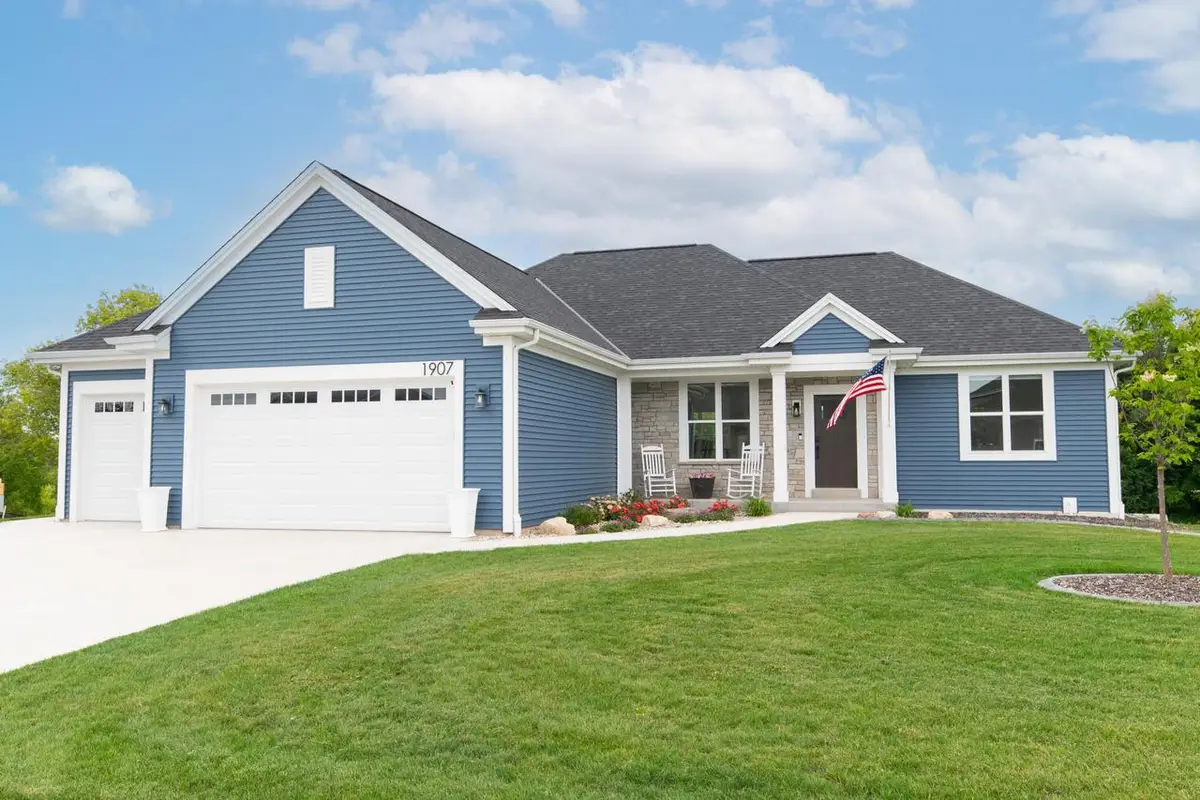 1907 N Teton TRAIL, Grafton, WI 53024 - #1