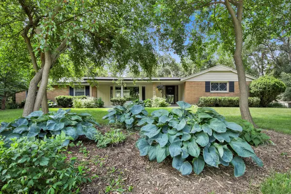 14965 W North AVENUE, Brookfield, WI 53005