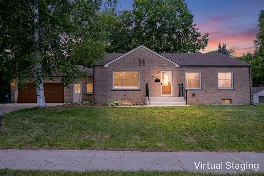 335 S High STREET, Port Washington, WI 53074 - #2