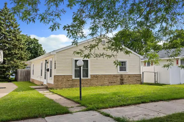 1409 Salem ROAD, La Crosse, WI 54603