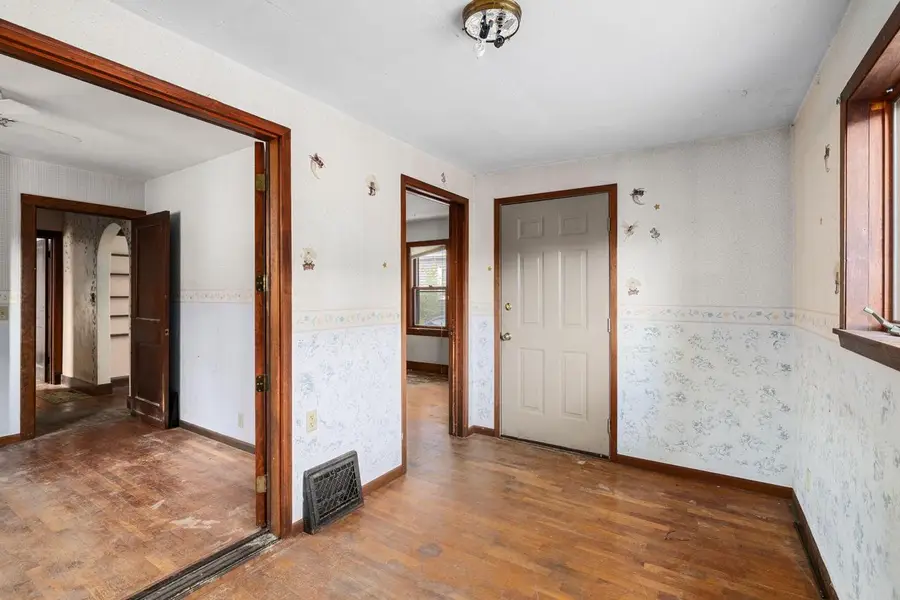 2512 Travis STREET, La Crosse, WI 54601 - #2