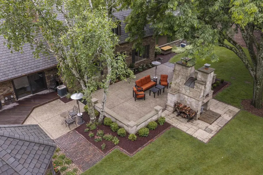 S48W28946 Parke LANE W, Waukesha, WI 53189 - #2