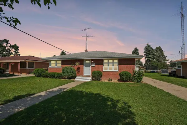 8045 17th AVENUE, Kenosha, WI 53143