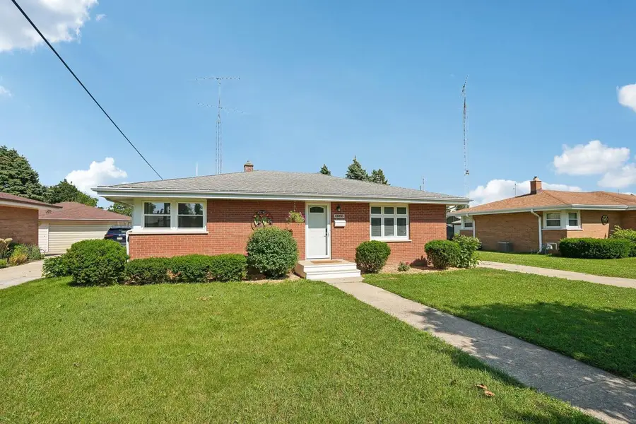 8045 17th AVENUE, Kenosha, WI 53143 - #3