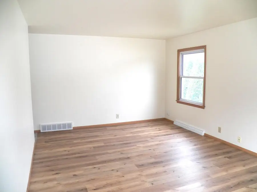 3609 Meadow LANE, Manitowoc, WI 54220 - #2