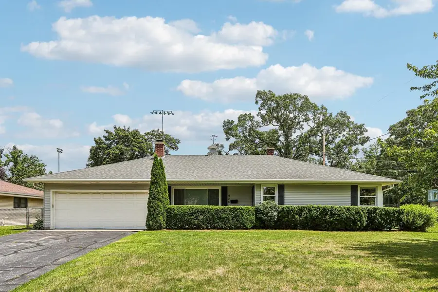 926 Parkview LANE, Mukwonago, WI 53149 - #2