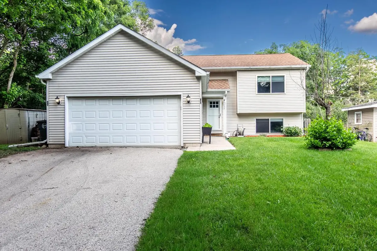 9033 271st AVENUE, Salem, WI 53168 - #1
