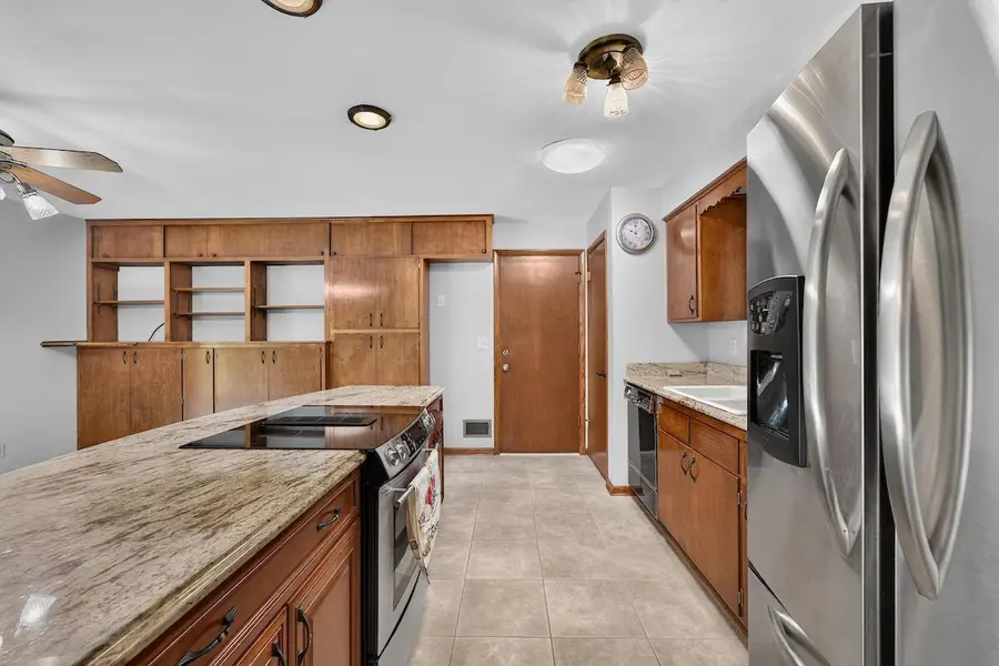 3217 Southwood DRIVE, Racine, WI 53406 - #3