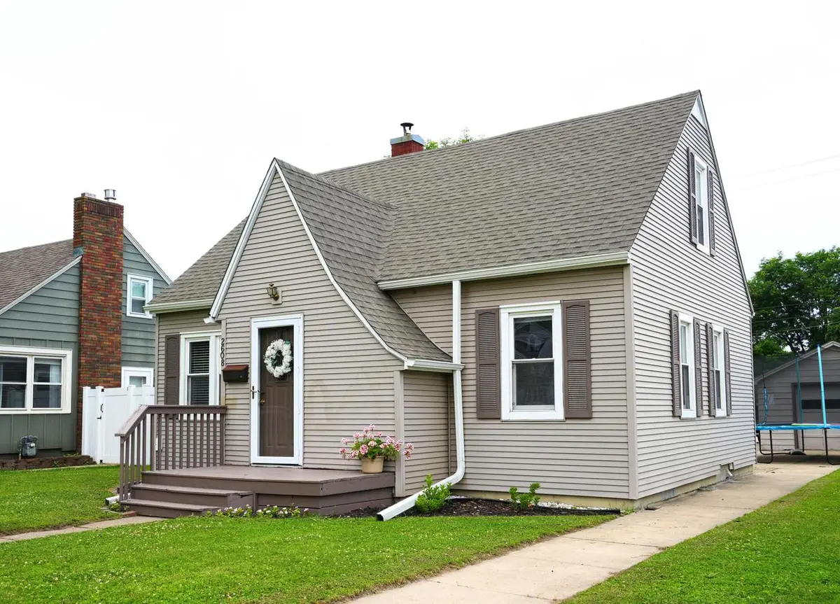 2608 S 26th STREET, La Crosse, WI 54601 - #1