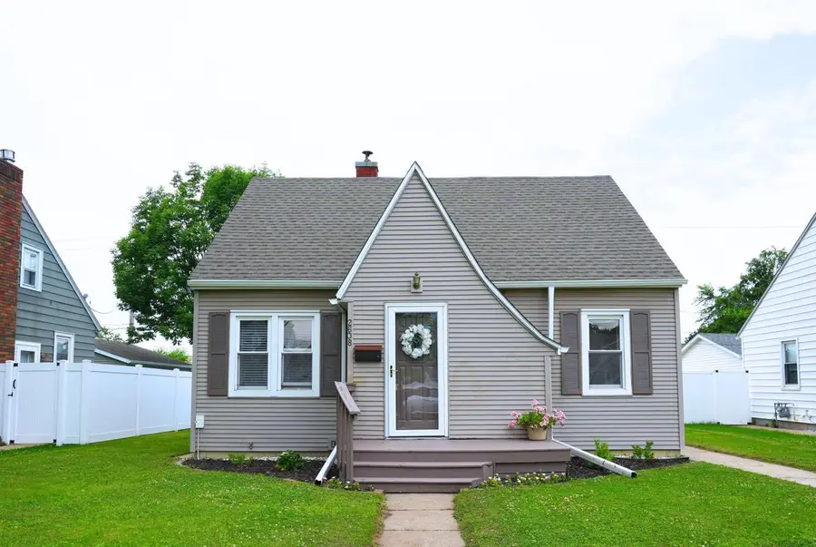 2608 S 26th STREET, La Crosse, WI 54601 - #2