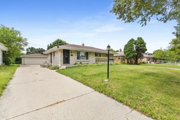 5737 N 80th STREET, Milwaukee, WI 53218