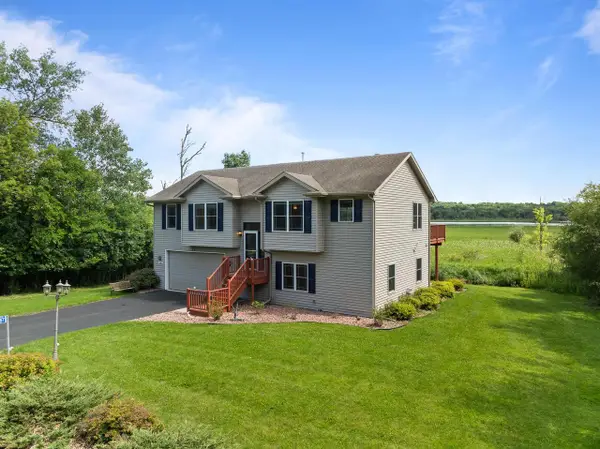 W3647 Lakeview DRIVE, Lake Geneva, WI 53147
