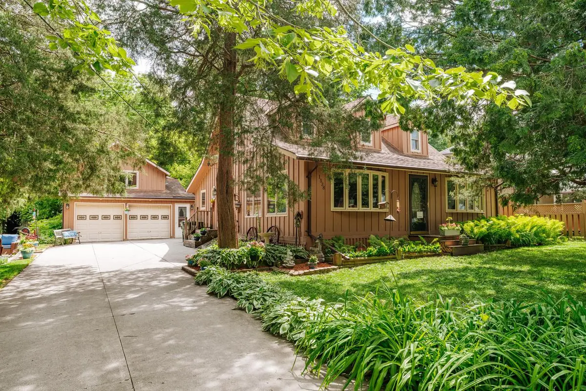 1538 3rd STREET, Delafield, WI 53018 - #1