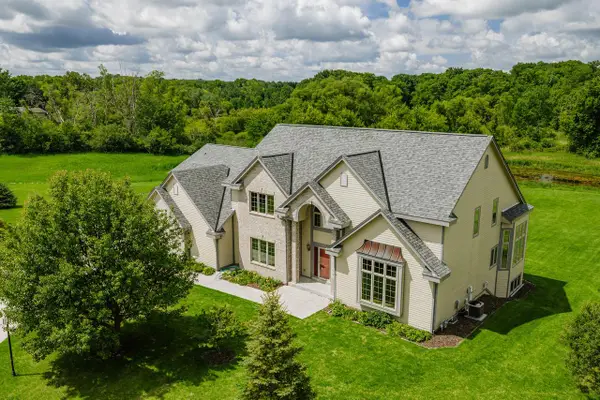 3976 Woodridge COURT, Richfield, WI 53017