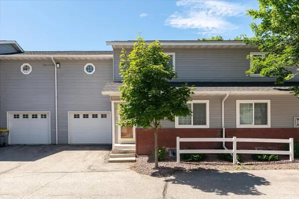 808 Cedar DRIVE, La Crescent, MN 55947