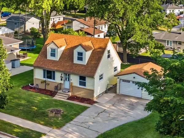 1115 Lawndale AVENUE, Waukesha, WI 53188