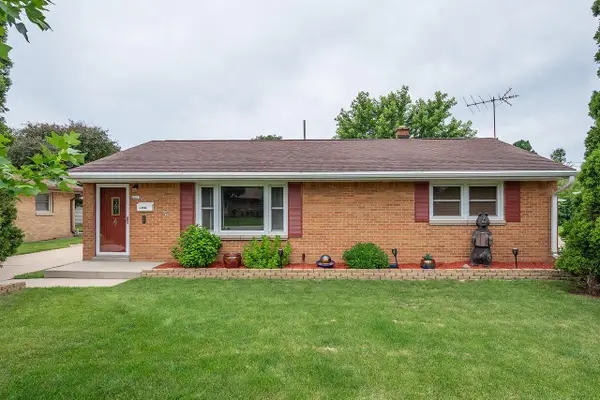 4423 S 61st STREET, Greenfield, WI 53220