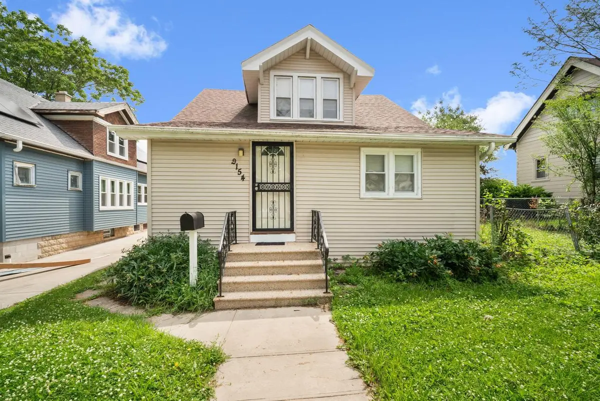 2154 S 86th STREET, West Allis, WI 53227 - #1