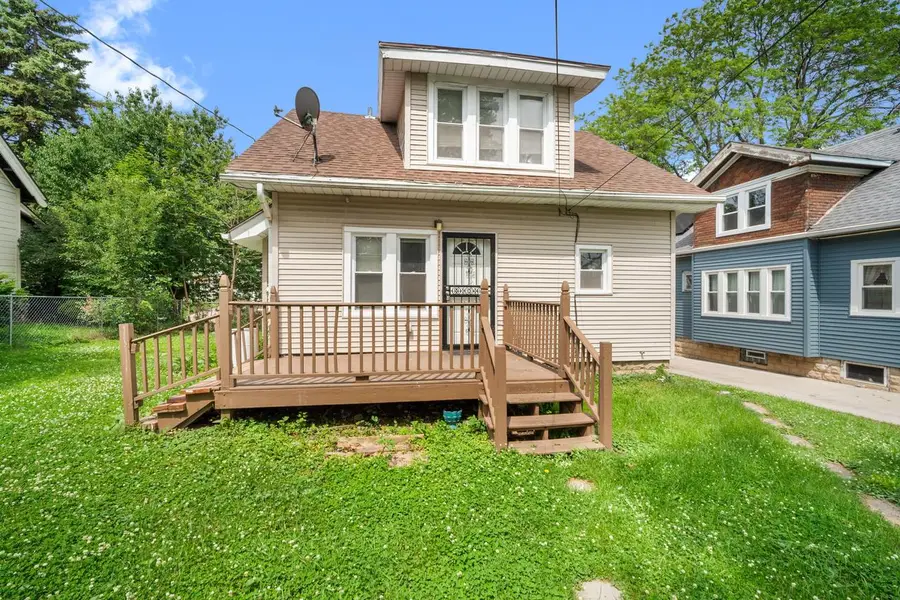 2154 S 86th STREET, West Allis, WI 53227 - #3
