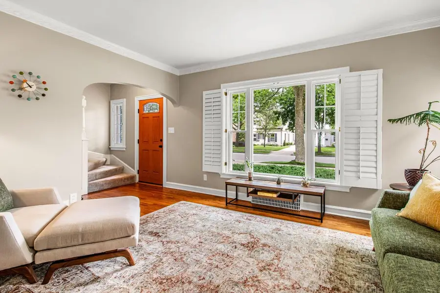 5574 N Kent AVENUE, Whitefish Bay, WI 53217 - #2